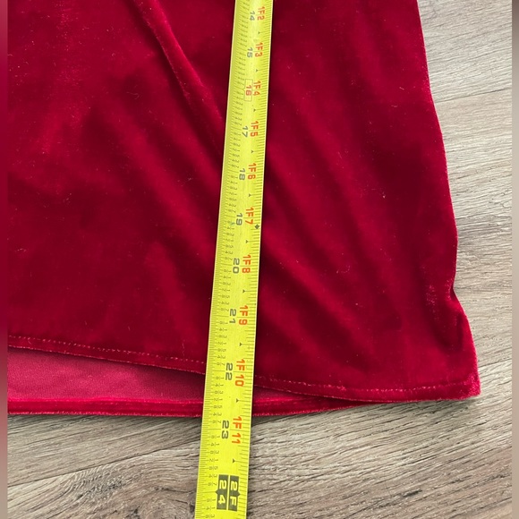 BBWM Woman Velvet Long Sleeve Blouse. - Picture 15 of 15